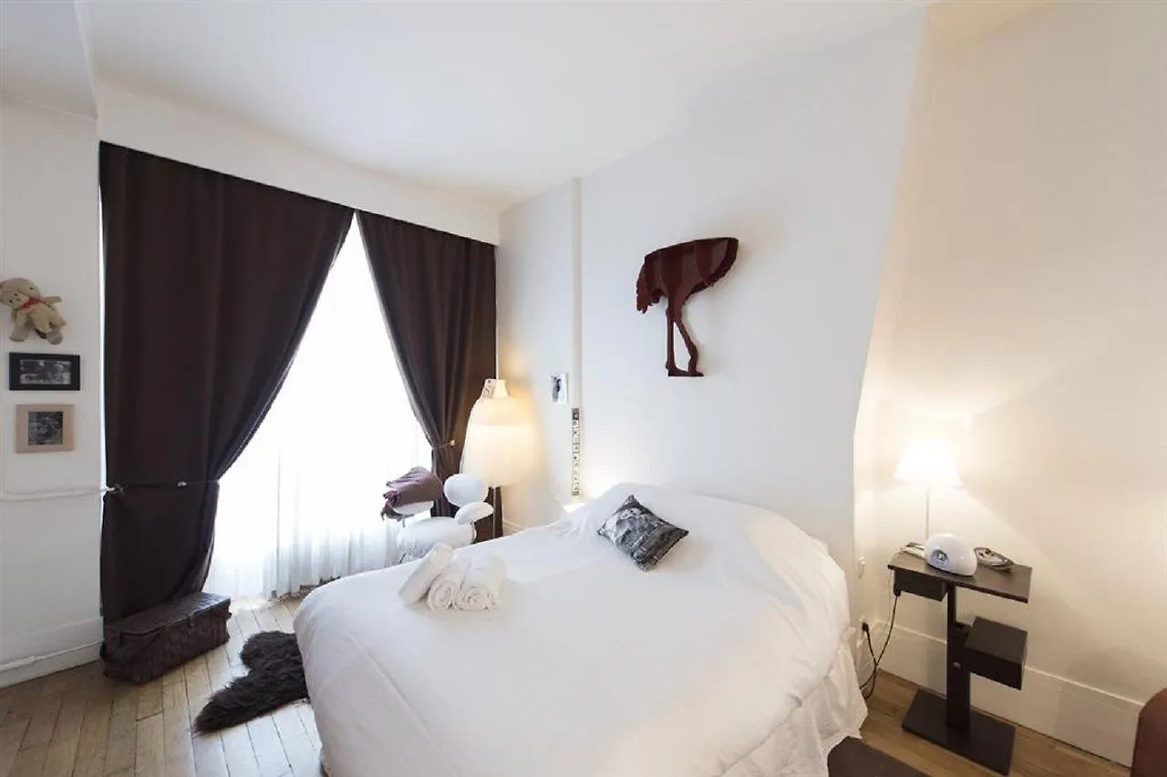 파리 Sunshine Loft In Montmartre 아파트 0*,  프랑스